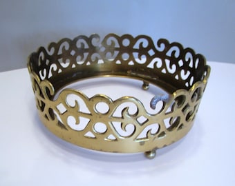 Sierlijke messing filigraan pannenlap, vintage kandelaar, gemaakt in India