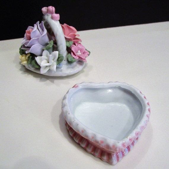 Porcelain 3D Floral Trinket Holder, Vanity Décor … - image 9