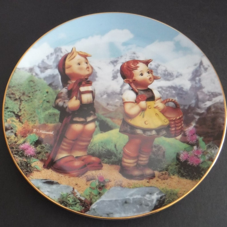 92 Hummel Little Companion MN657 Little Collectible Plate Hummel Plate Little Explorers Collectible Plate Hummel Little Explorers