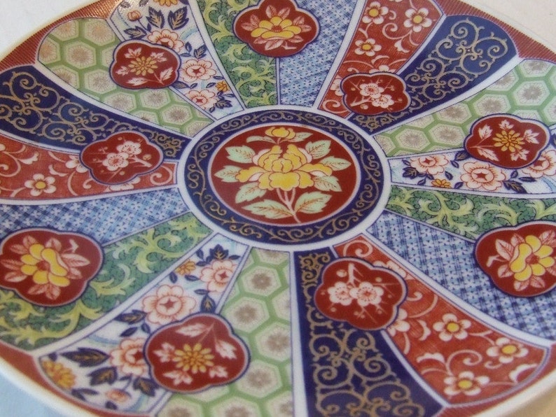 Oriental Floral Decorative plate Trinket Dish made in Japan Imari Imperial Colorful Fine Porcelain Trinket Dish