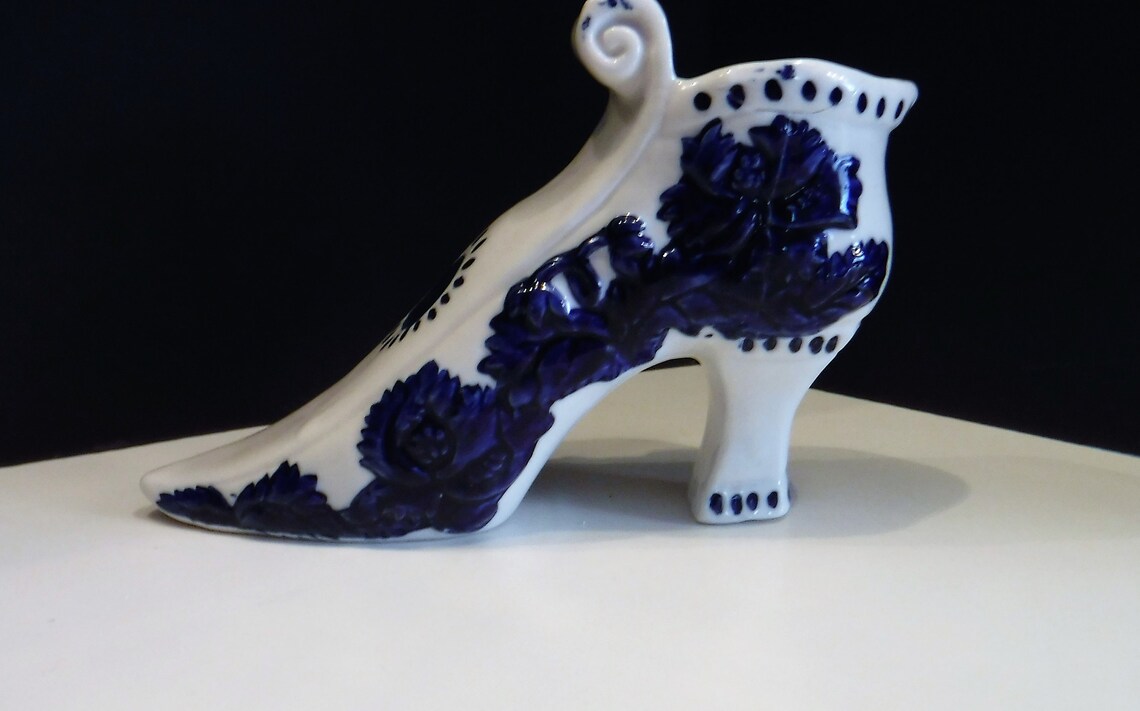 Victorian Blue White Shoe Vase Ceramic Shoe Décor Shoe Blue Etsy