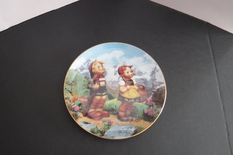 92 Hummel Little Companion MN657 Little Collectible Plate Hummel Plate Little Explorers Collectible Plate Hummel Little Explorers