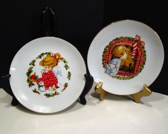 1982 JASCO Christmas Plates: 22K Gold Edged Porcelain Set