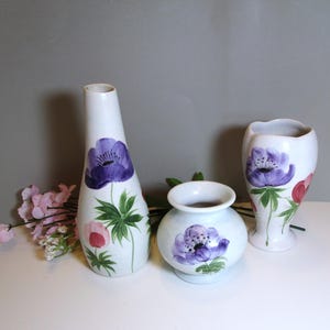 3 Radford Vasen, Vintage E Radford signierte Keramikvasen, Radford Studio Pottery handgemalte Mohnblumen signiert, 3 verschiedene Vasen Radford Poppy