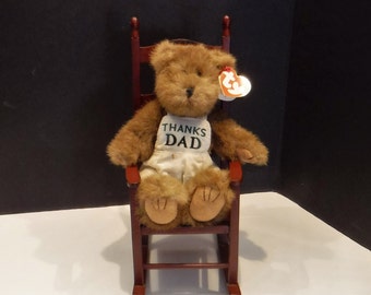 Oso de peluche vintage Ty Attic Treasures "Gracias papá" con mecedora.