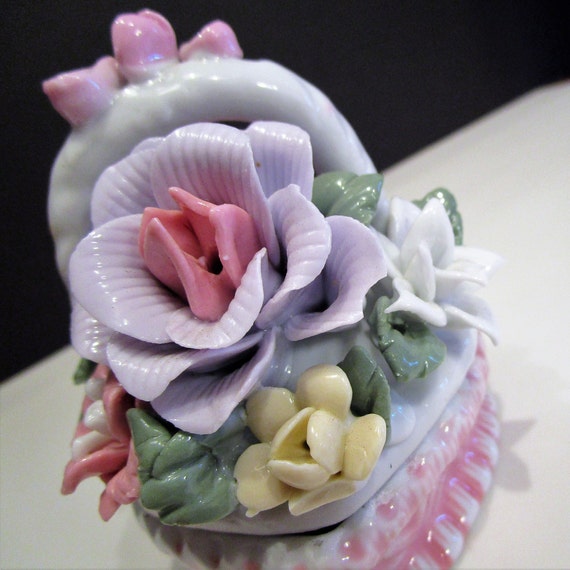 Porcelain 3D Floral Trinket Holder, Vanity Décor … - image 10