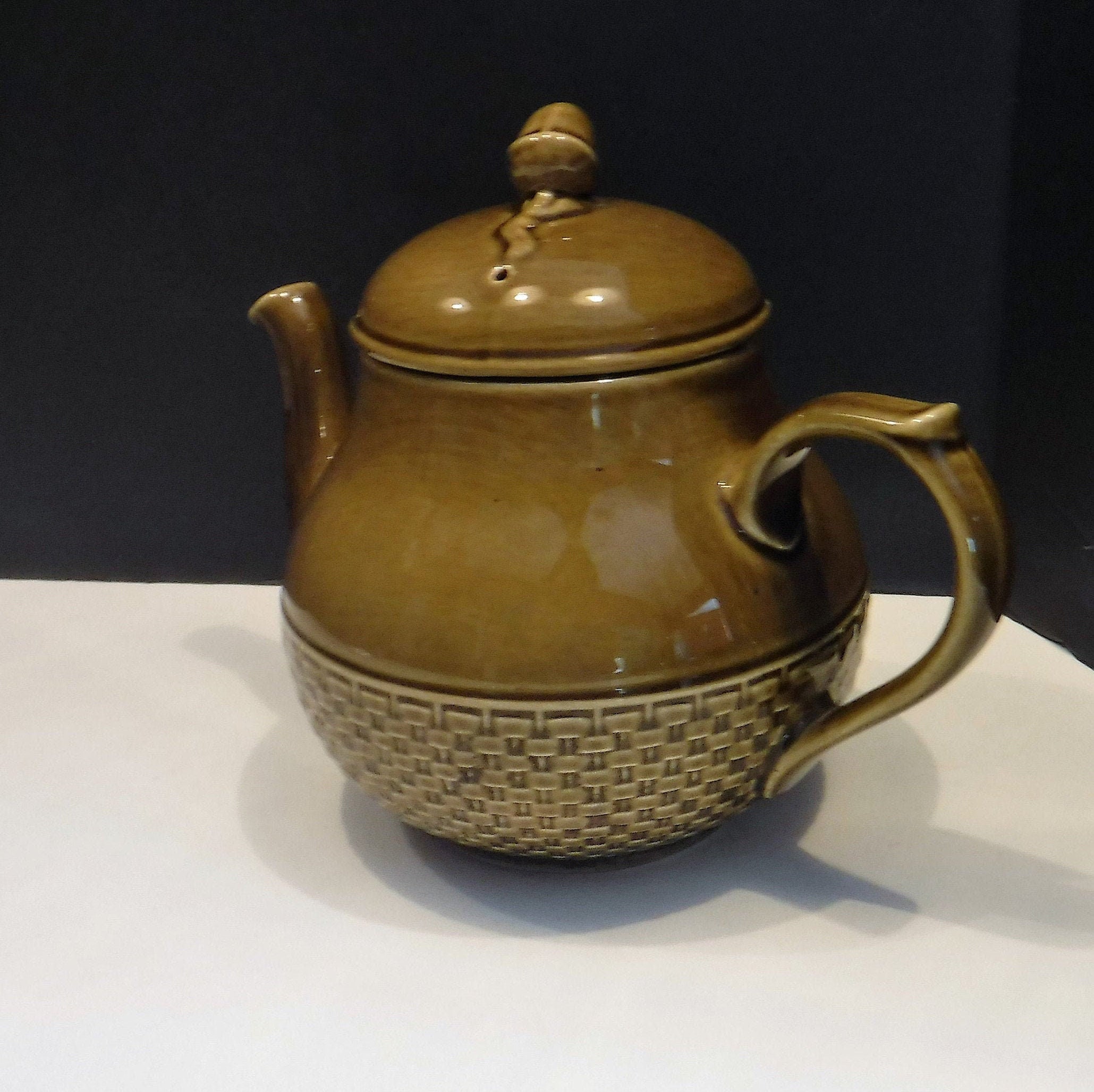 Retro Avocado Green Coffee Pot Teapot, Retro Kitchen Teapot, Coffee Pot Teapot Royal Sphinx Haastricht Made Holland, Royal Sphinx Teapot,MER