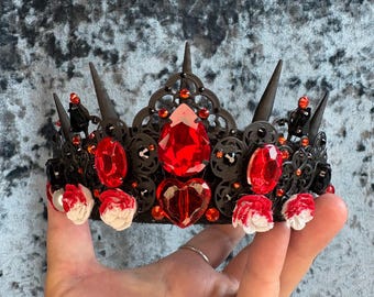 Queen of Hearts crown, Disney costume, villain, Alice in Wonderland