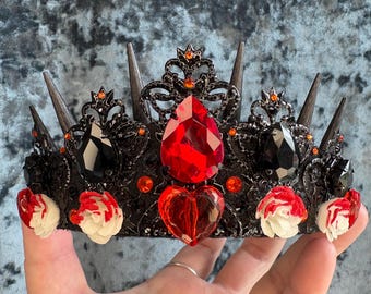Queen of Hearts crown, Disney costume, villain, Alice in Wonderland