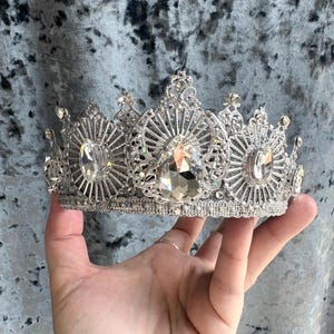 Night Court Tiara - Etsy display picture 1