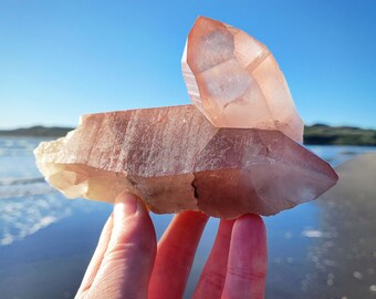 Pink Lemurian Quartz / Healing Crystal / Infused with Rays of God / Raw Lemurian Crystal / Radiance of Love & Peace / Scarlett Lemurian/