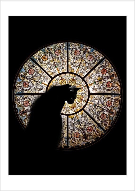 ラファエル作「ステンドグラスの黒猫」 - デジタルアートプリント