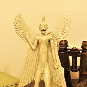 Pazuzu idol, Pazuzu statue, low base, Sandstone finish, Demon Sculpture, Historical Artefact, Sumerian, Mesopotamia, Occult, Demon