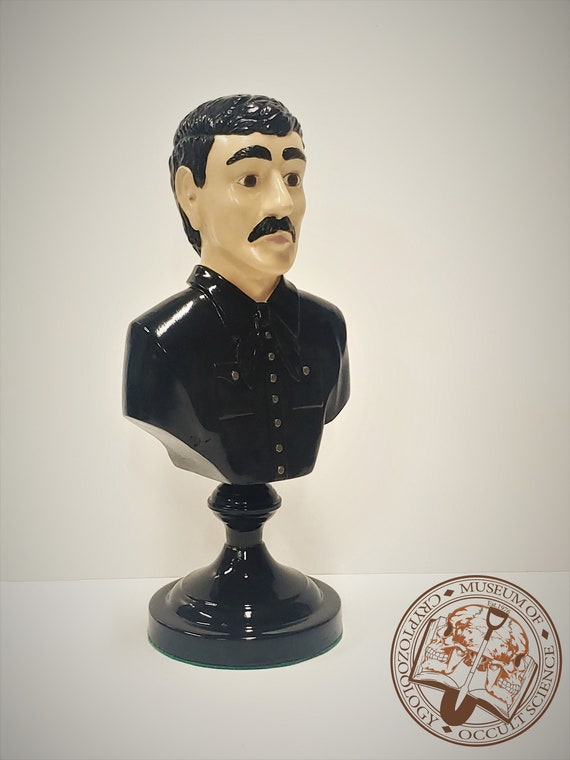Jesus Malverde Statue: 15.5