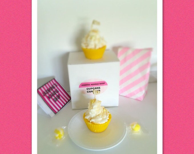 Apple strudle Cupcake Candle, Cupcake candles, Cupcake ,Homemade, soy candles, Sweet candles, Dessert Candles