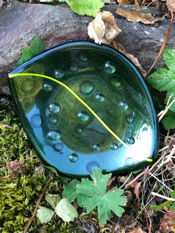 Sparkly Green Glass Raindrop Trinket Dish or Soap Dish - 40th, 50th, 60th, 70th, bathroom decor, leaf art, leaf bowl, raindrops, unique gift