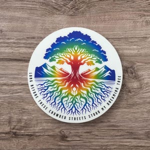 Regenbogen Träumen Baum Vinyl Sticker Slap 3 &quot;x 3&quot; Matt und Holographische Finish Optionen
