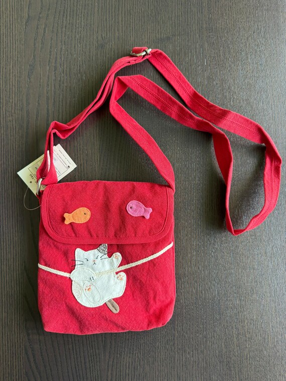 Hikosen Cara - Kawaii Neko Pouch: Charming Japanese Cat