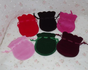 Small Tulip Cut Velveteen Jewelry Pouches With Drawstring. Small Sized Velvety Gift Bags, Pouches. Velvety Cloth Pouches. Velvety Cloth Bags