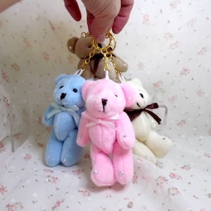 Miniatuurteddyberen. Bear-sleutelhangers. Sleutelhangers voor dames. Kerstversieringen. Berenhangers. Beer ornamenten. Handgemaakte beren. Kleine beren