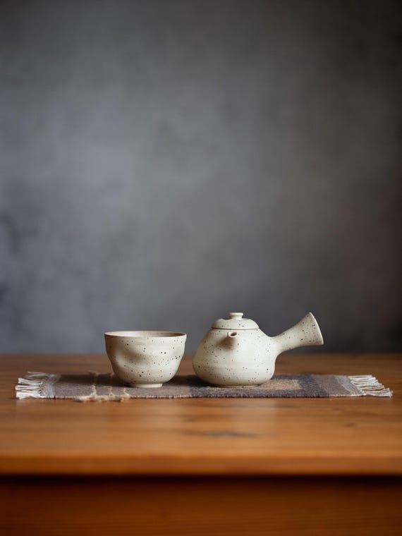 Handmade Ceramic Kyusu Teapot - Japanese style ceramic teapot - 175 ml