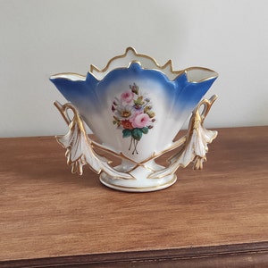 french antique wedding vase, french antique porcelain vase, church vase XIX / porcelain vase / rose decor