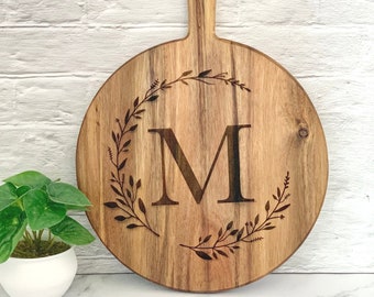Acacia cutting board, personalized cutting board, unique wedding gifts for couple, custom charcuterie board with handle, new home gift