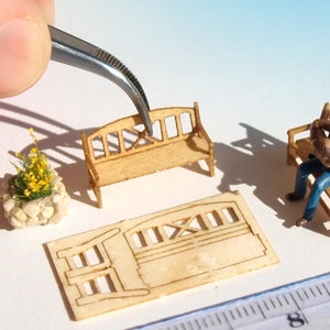 8 Panchina in legno in miniatura KIT HO OO scala modello stazione ferroviaria tagliato al laser scenario