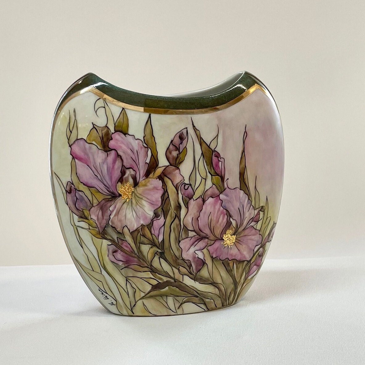 Vase Plat en Porcelaine Peinte à La Main - Décor Floral