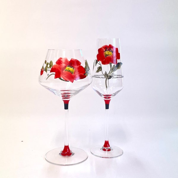 Set de deux verres à vin ou set de deux flutes à champagne peints à la main - décor de coquelicots rouges