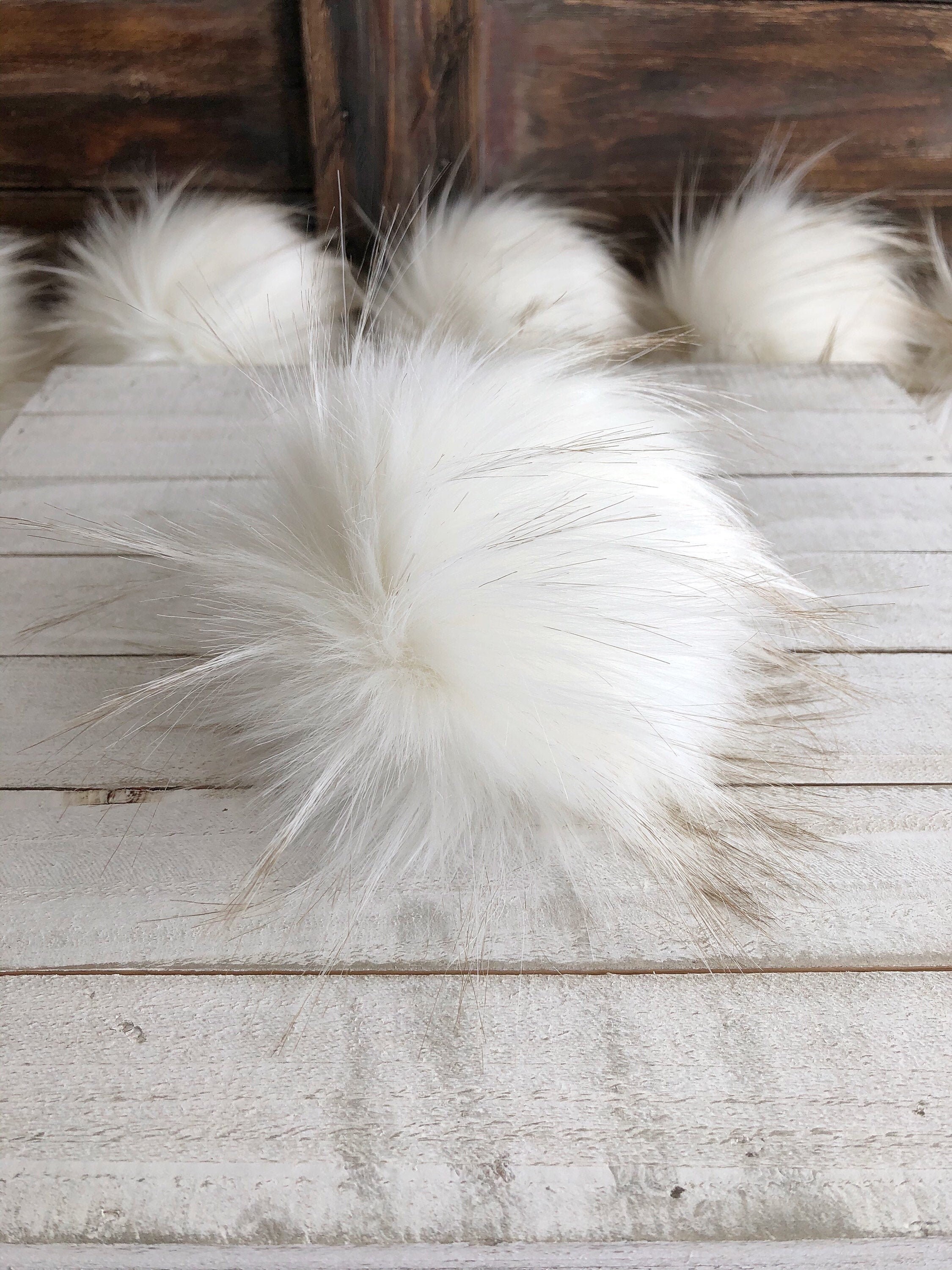 VANILLA CREAM- Faux Fur Pom Pom for Knit Crochet Hats/Ivory with Subt…