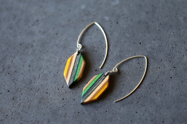 HEXALONG Skateboard Dangle Earrings GREEN YELLOW