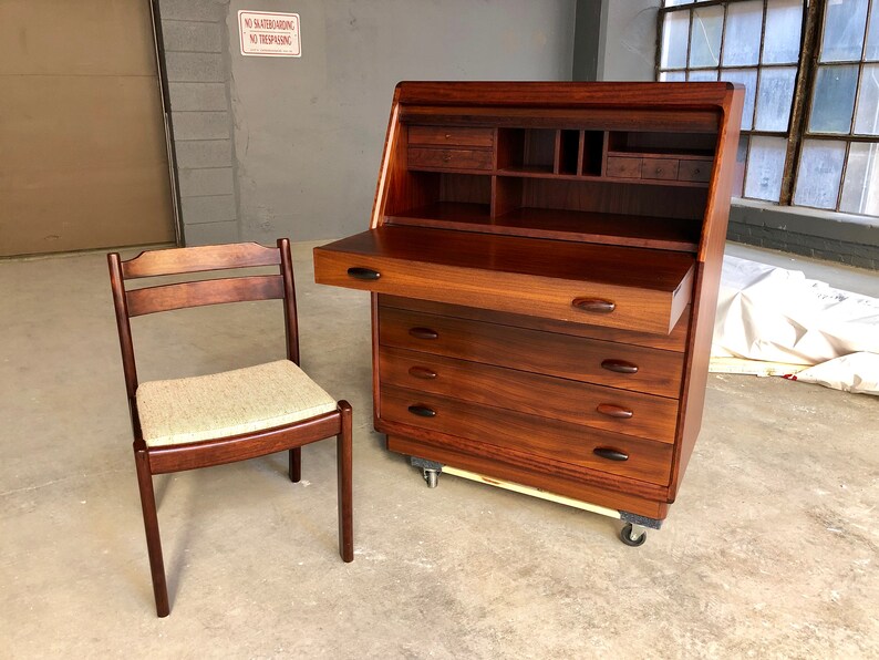 Danish Modern Dyrlund Rosewood Roll Top Desk Vanity Storage Danish Modern Dyrlund Rosewood Roll Top