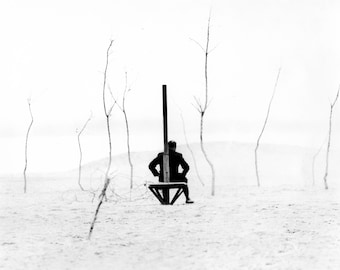 L'endroit où il faut réfléchir. 1980. Épreuve gélatino-argentique 20 x 10 pouces