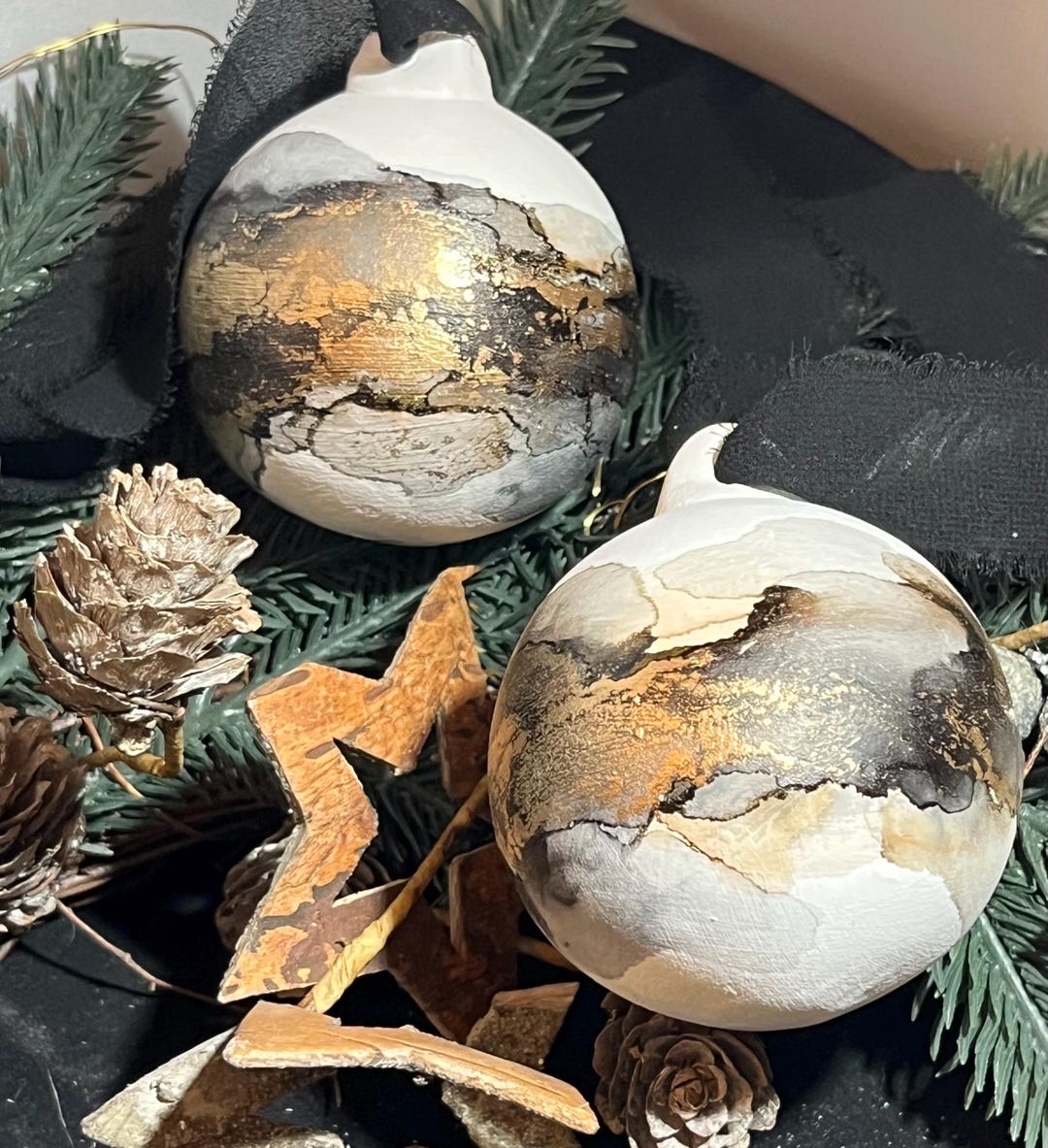 X2 Ceramic White Christmas Baubles Hand Painted in Black and Gold. - Etsy