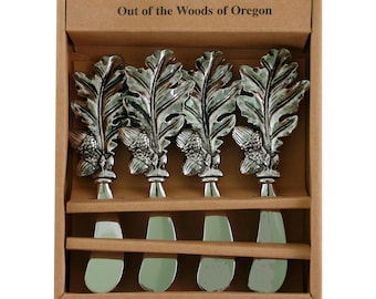 Set of 4 Cheese and Butter Spreader Knives - Seasonal
