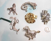 Large Animal Pins Brooches Lion Tiger Horse Cat Zebra Zoo Heavy Metal Brooches Pins Rhinestones Christmas Ornament Silver and Gold Tone