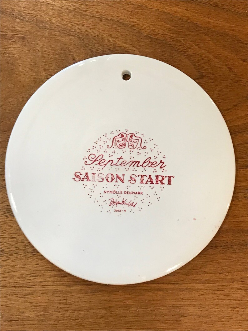 MCM Danish Scandinavian Vintage Bjorn Wiinblad September Saison Start Trivet Months of the Year Nymolle Denmark Red and White