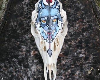 Teschio di cervo dipinto a mano di Wolf & Arrow