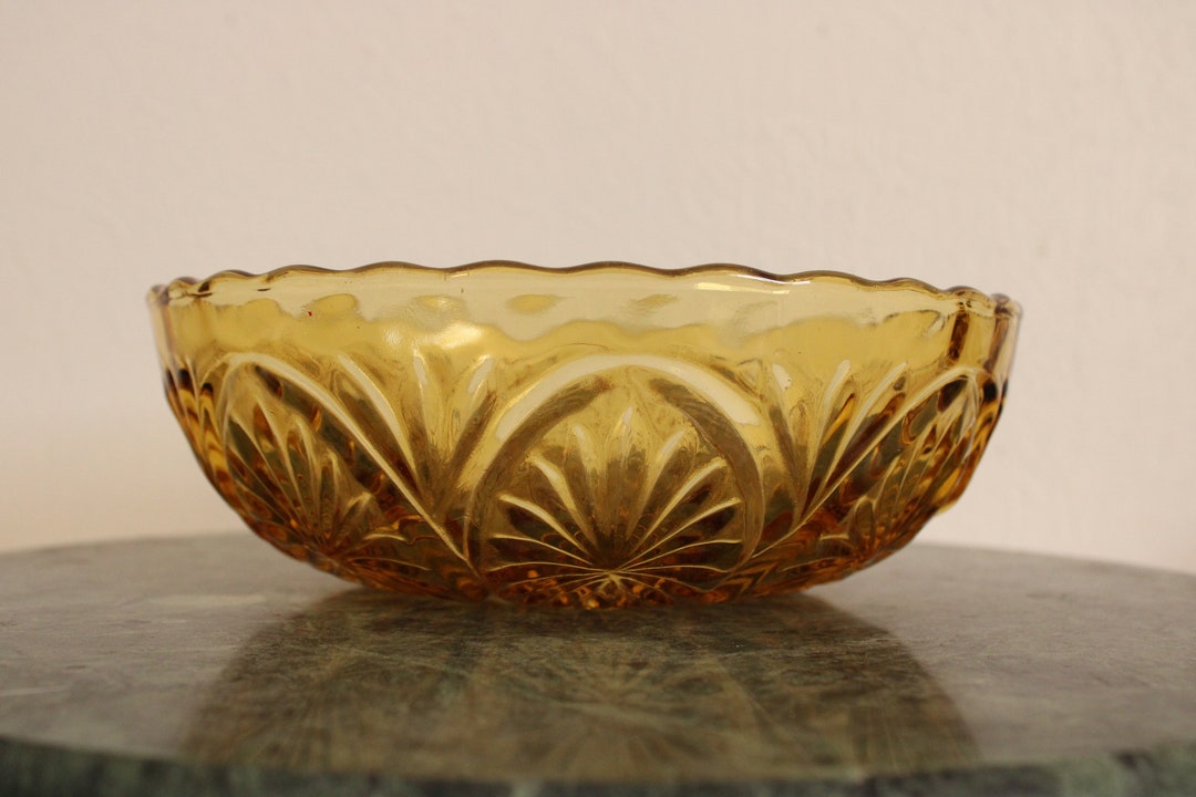 Vintage Anchor Hocking Yellow Glass Star & Cameo Bowl Etsy