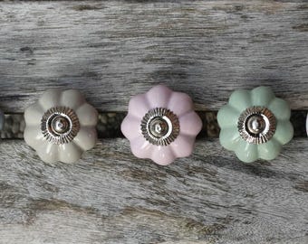 HERZ Möbelknopf Vintage Shabby Chic KERAMIK KOMMODENKNOPF Knauf Pastell Lindgrün Rosa Bleu