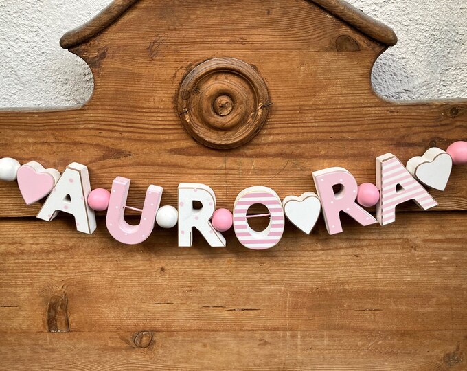 AURORA  Rosa Namenskette Personalisiert KINDERZIMMER Tür Holzbuchstaben Taufe Deko Baby NAME Buchstabenkette Geburtsgeschenk