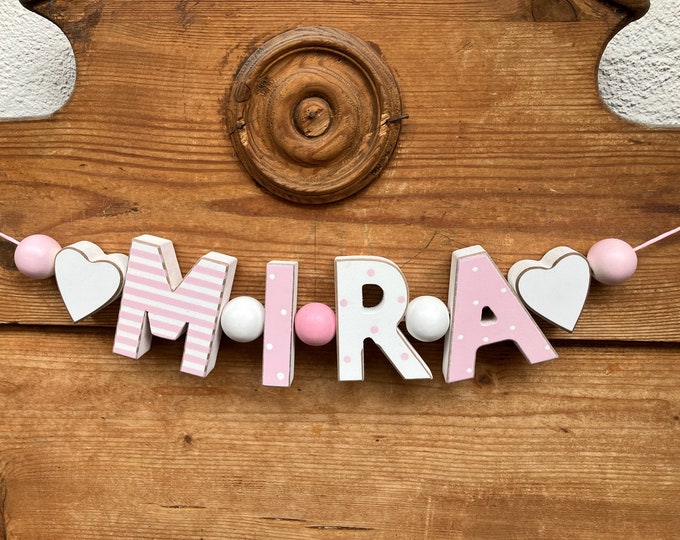 MIRA Rosa Namenskette Personalisiert KINDERZIMMER Tür Holzbuchstaben Taufe Deko Baby NAME Buchstabenkette Geburtsgeschenk