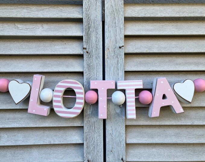 LOTTA Rosa Namenskette Personalisiert KINDERZIMMER Tür Holzbuchstaben Taufe Deko Baby NAME Buchstabenkette Geburtsgeschenk