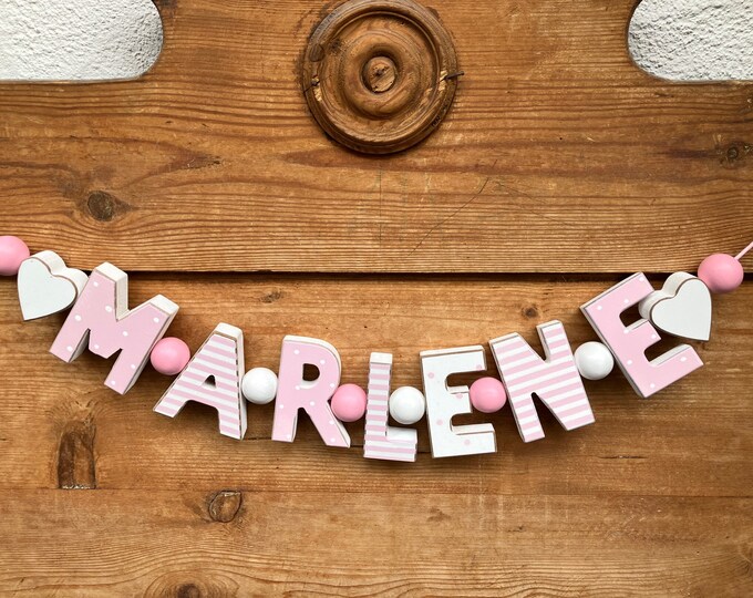 MARLENE Rosa Namenskette Personalisiert KINDERZIMMER Tür Holzbuchstaben Taufe Deko Baby NAME Buchstabenkette Geburtsgeschenk