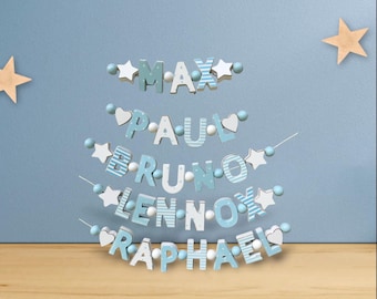 Namenskette BABY Blau Holz PERSONALISIERT WUNSCHNAME Geburtstag Geburtsgeschenk Buchstabenkette Deko Taufe Taufgeschenk