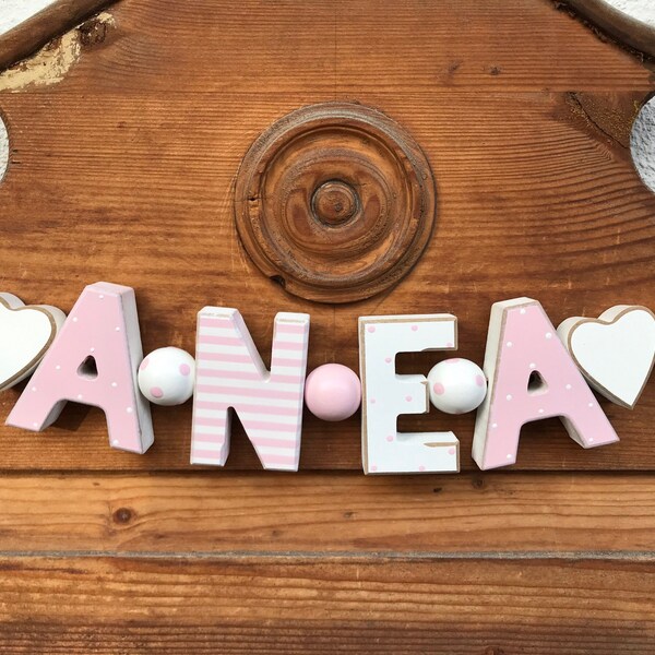 ANEA Pink Nom Collier Personnalisé NURSERY Porte Lettres en bois Baptême Décoration Bébé NOM Lettre Chaîne Cadeau de naissance