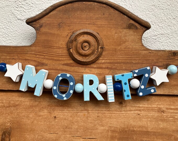 MORITZ Namenskette Personalisiert KINDERZIMMER Tür Holzbuchstaben Taufe Deko Junge Baby Blau NAME Buchstabenkette Geburtsgeschenk