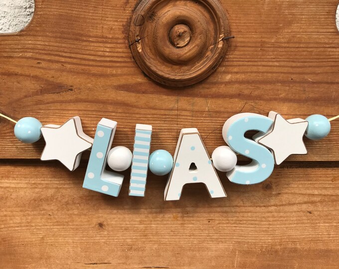 LIAS Namenskette Personalisiert KINDERZIMMER Tür Holzbuchstaben Taufe Deko Junge Baby Blau NAME Buchstabenkette Geburtsgeschenk