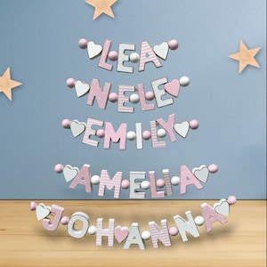 ROSA Namenskette Holz PERSONALISIERT Baby WUNSCHNAME Geburtstag Buchstabenkette Deko Taufe Taufgeschenk